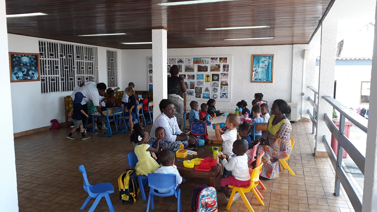 20180916201809161R18