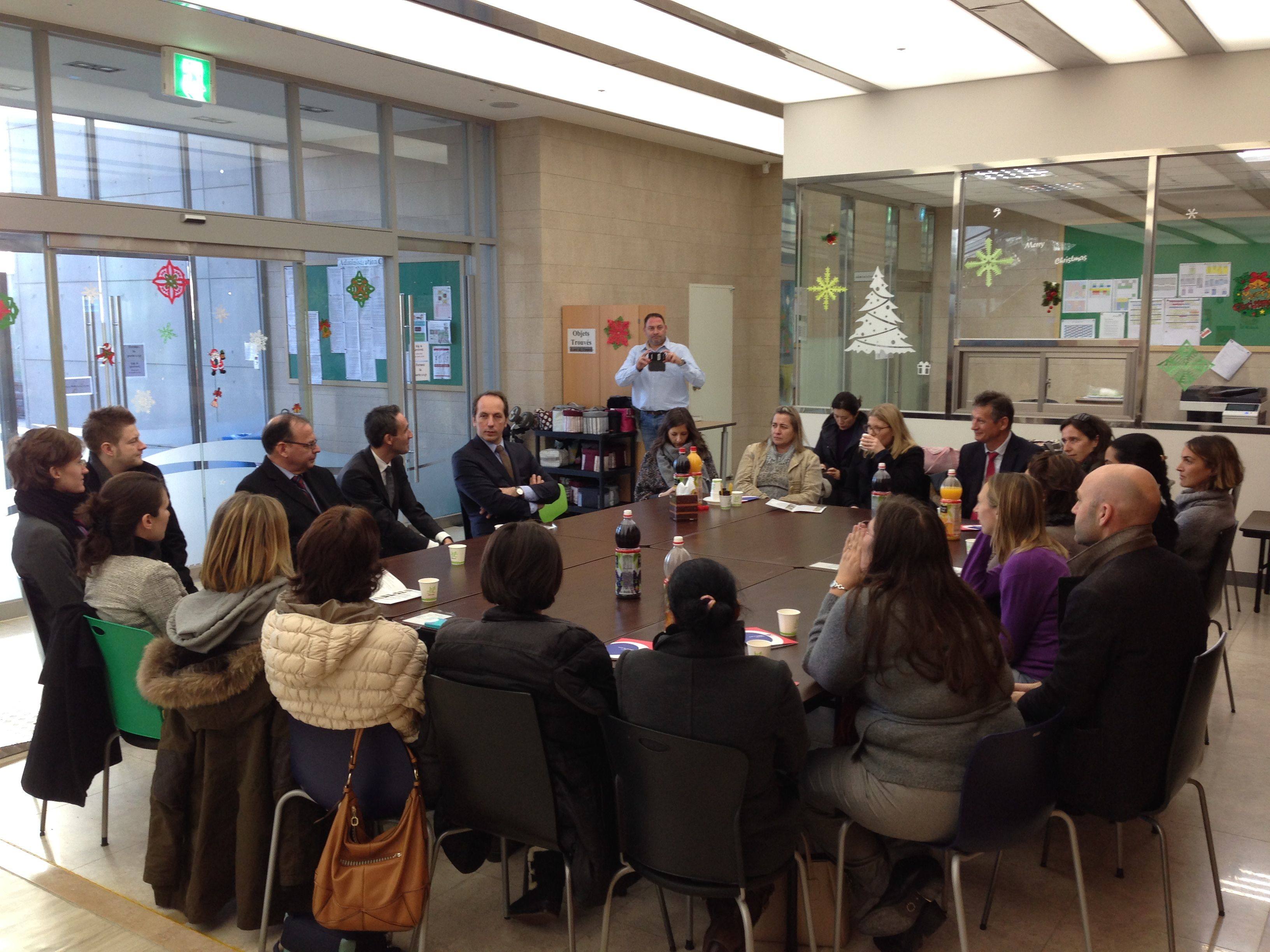 Echanges avec les parents et les administrateurs